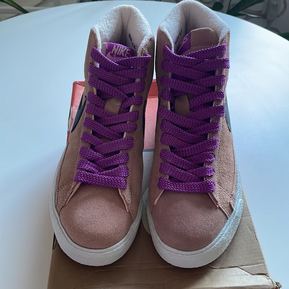 2004 WMNS Nike Blazer Mid ‘Miss Piggy’ Size 8.5 - Picture 3 of 10